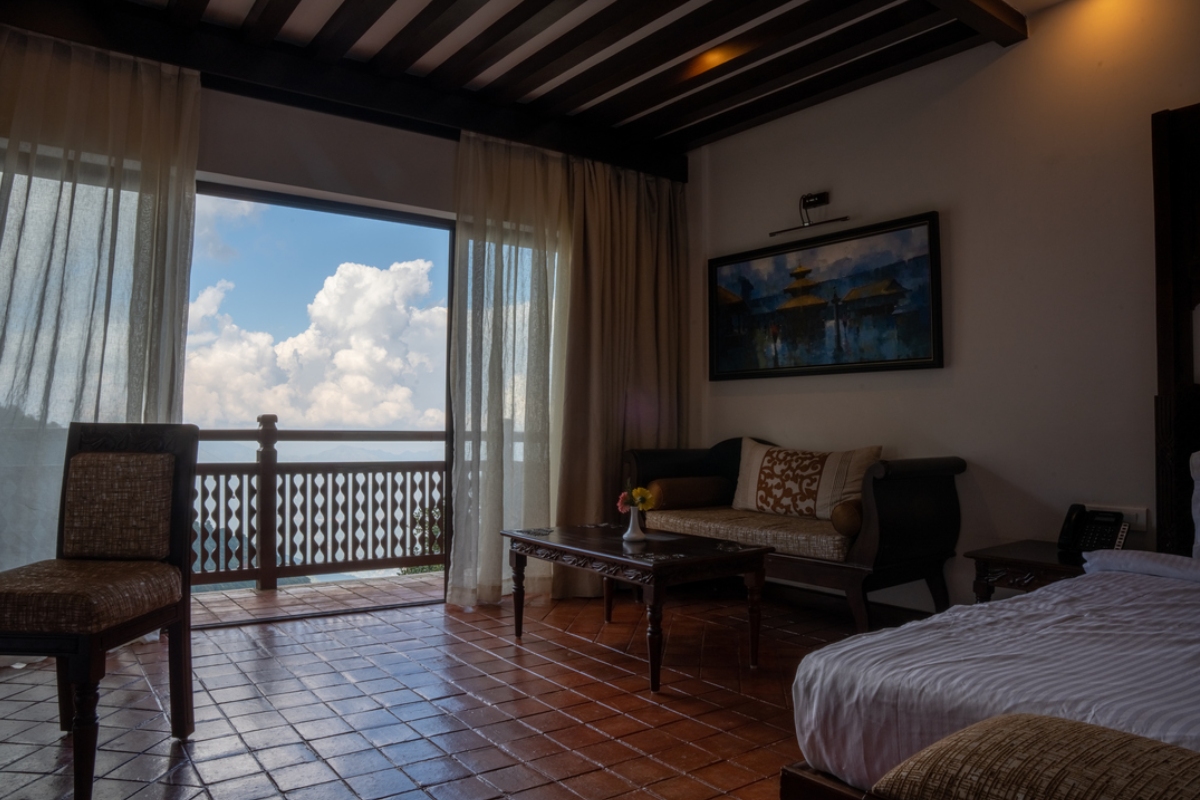 deluxe-room-king-room-gallery-1