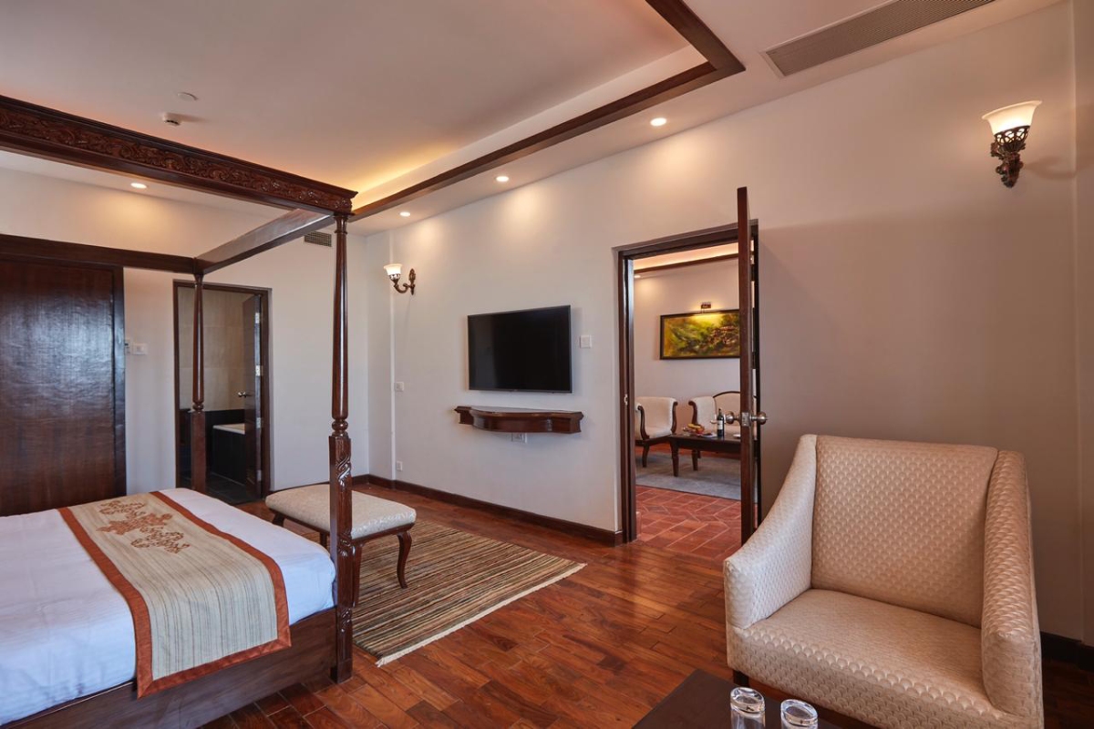 executive-room-king-room-gallery-3